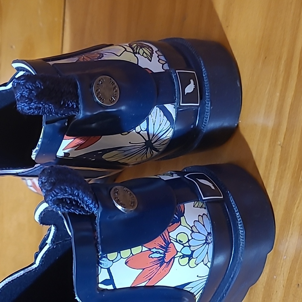 SakRoots Waterproof Floral Rain Booties 💐🌻🌷🌼🌹🌸 - Picture 2 of 10
